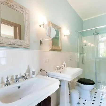 Villa Villino Genia Pool & View